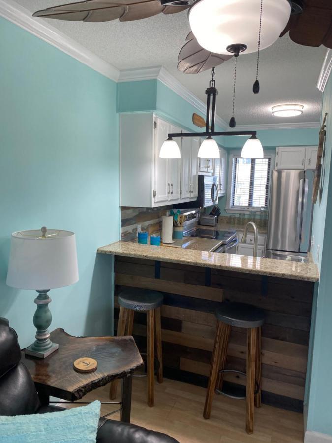 The Rustic Anchor Aparthotel Hilton Head Island Bagian luar foto