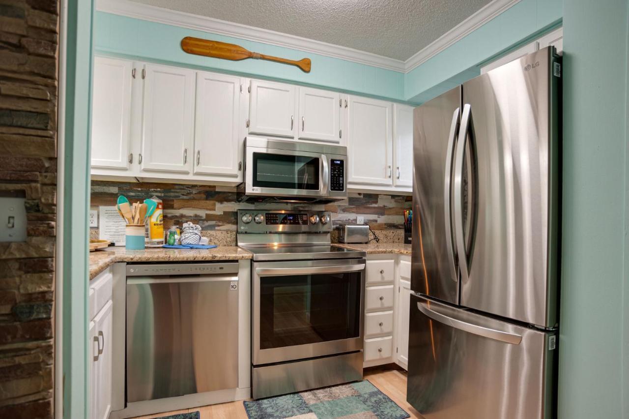 The Rustic Anchor Aparthotel Hilton Head Island Bagian luar foto